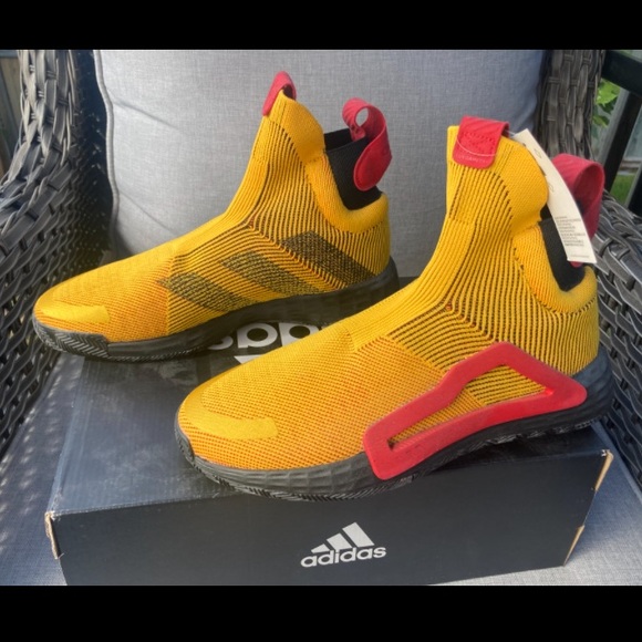 (NIB) ADIDAS N3XT L3V3L Men’s Sz 9 Basketball Laceless Shoes